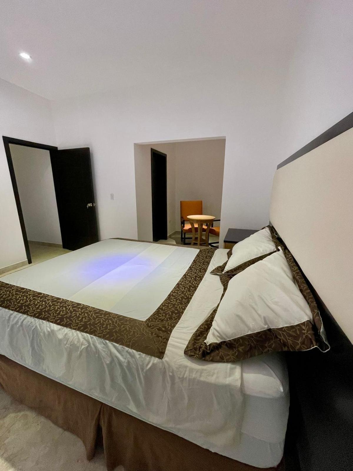 Suites Casa Blanca La Paz Εξωτερικό φωτογραφία